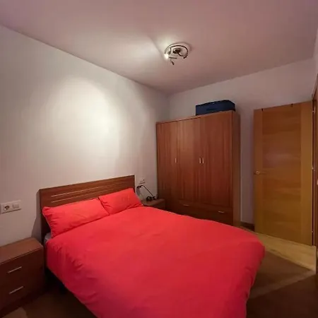 Vivienda Plaza Parres Sobrino 8 Lägenhet *